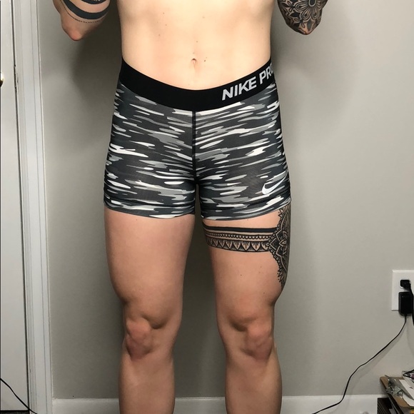 nike pro shorts camo